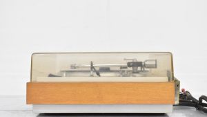 Pārdod YAMAHA YP-700C Turntable Yamaha. Klasika un kvalitāte! - Photo 3