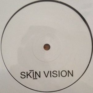 Loulou Players / IAMX - Music Please / Skin Vision (2005)